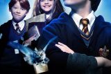 ハリー・ポッターと賢者の石のネタバレ考察：魔法学校の裏に隠された
